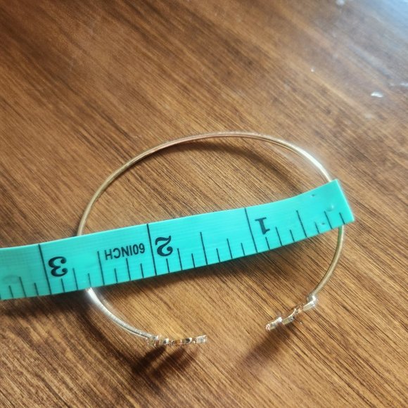 2.5" Gold Tone Leaf Theme Adjustable Bracelet NWT Nature Fashion Design Simple - Picture 2 of 2